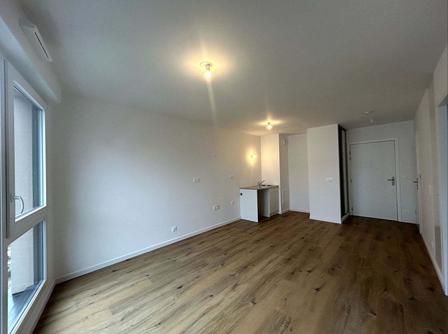 COLOMBES  avenue de Stalingrad - appartement 2 pièces 42 m² étage 4
