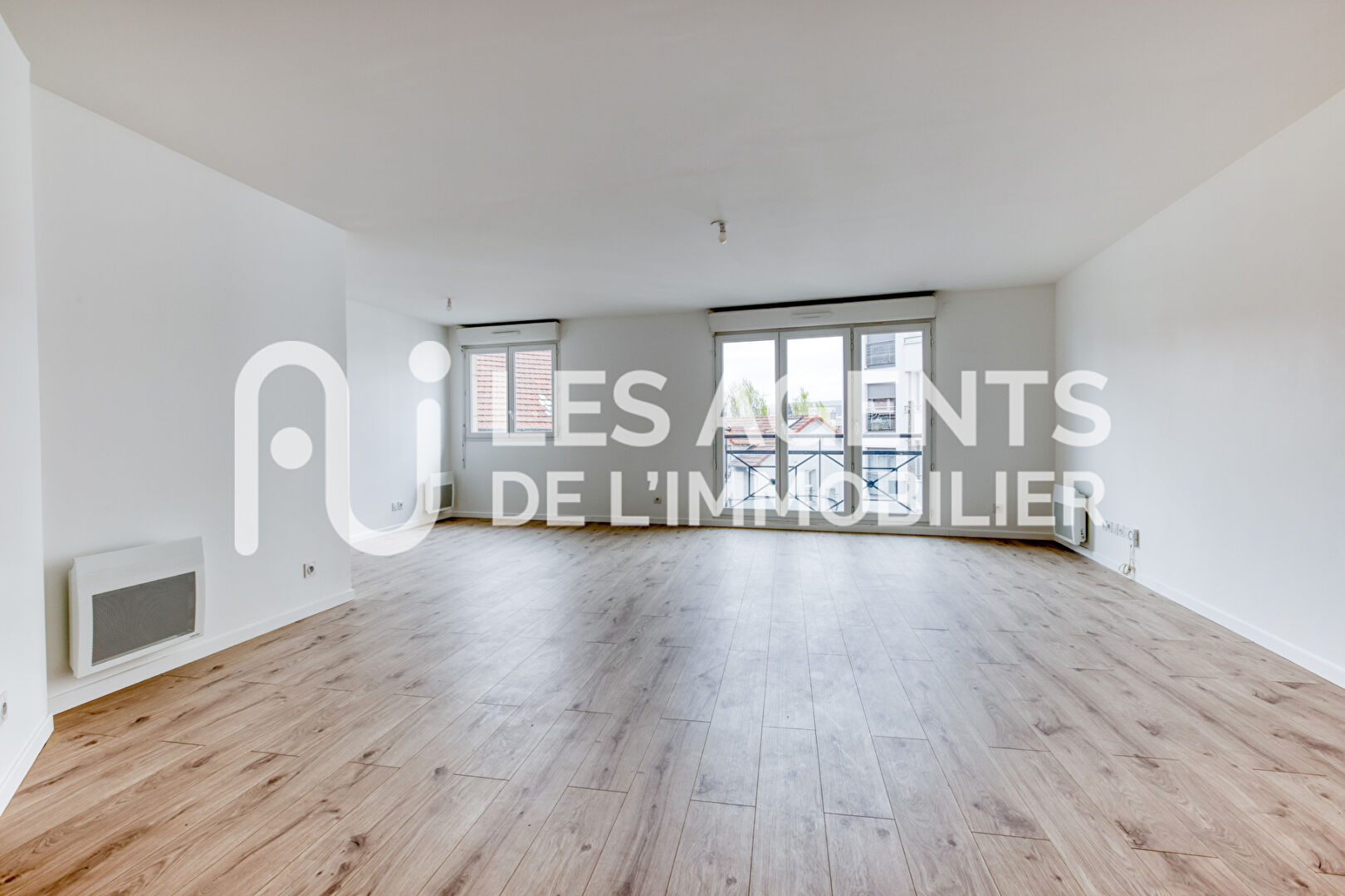 APPARTEMENT 4 PIÈCES 80 m² DANS UNE RÉSIDENCE RÉCENTE